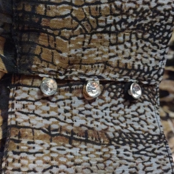 NWT V CRISTINA 100 POLYESTER BLOUSE - Picture 3 of 6